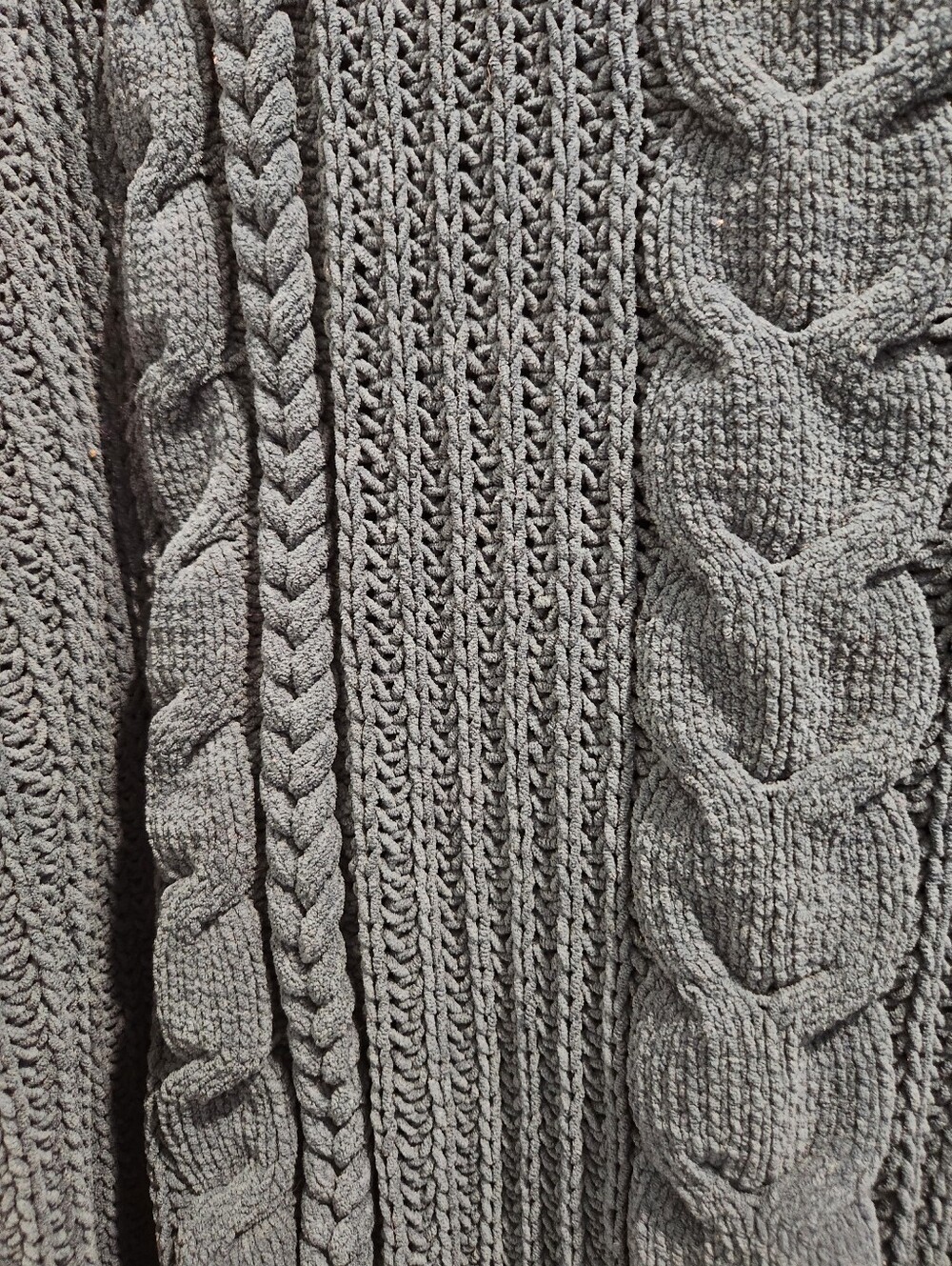 Universal Thread Green Cable Knit Oversized Sweater | Cozy Textured Knit - Picture 2 of 5
